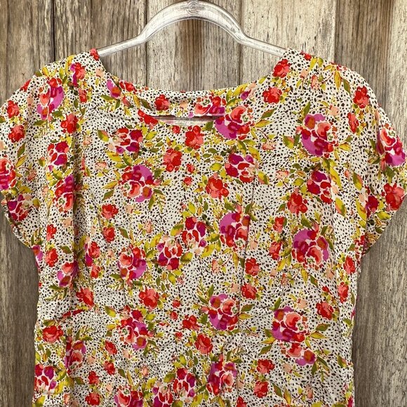 Floral Spotted Short Sleeve Scoop Neck Blouse - Picture 2 of 4